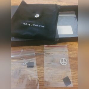 Ross and Simons peace sign necklace